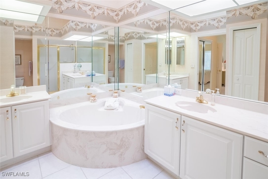 8500 Mystic Greens Way - Photo 18