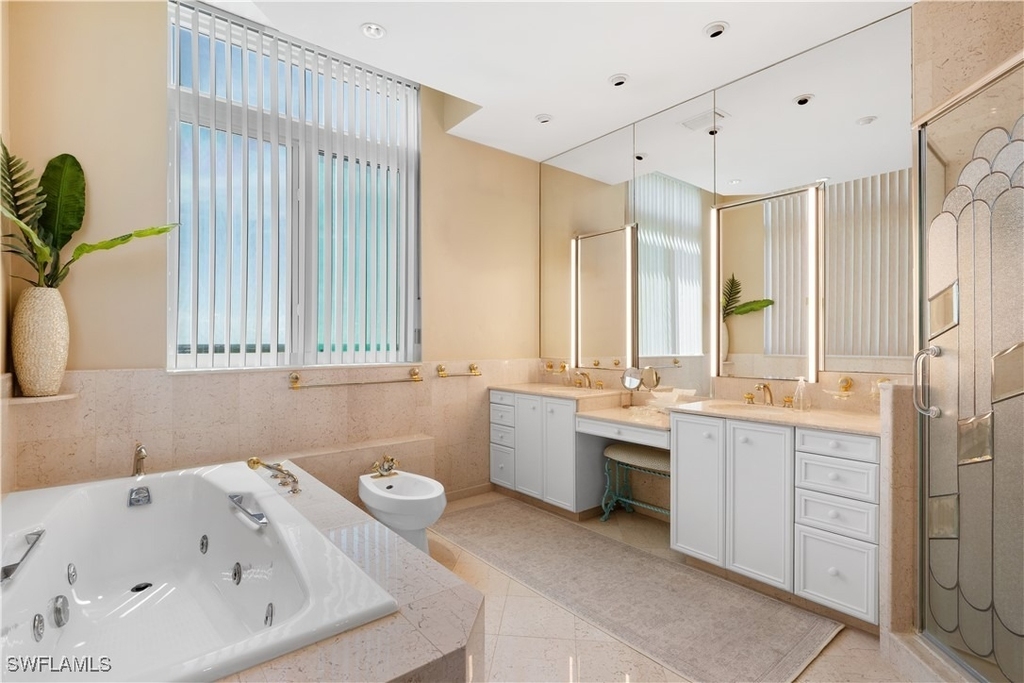 7515 Pelican Bay Boulevard - Photo 25