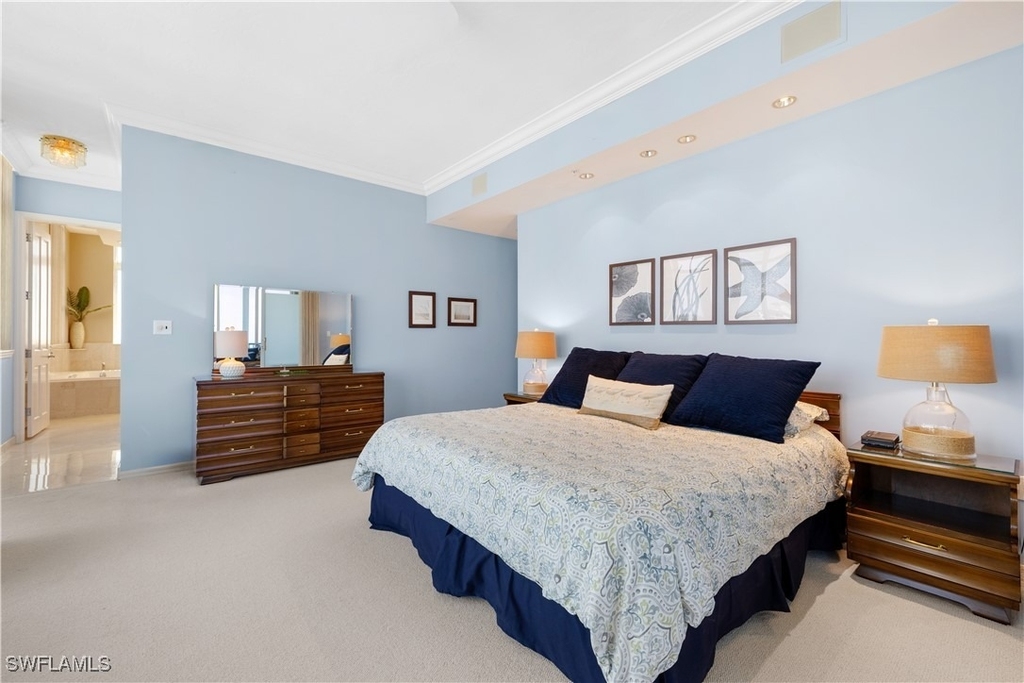 7515 Pelican Bay Boulevard - Photo 20