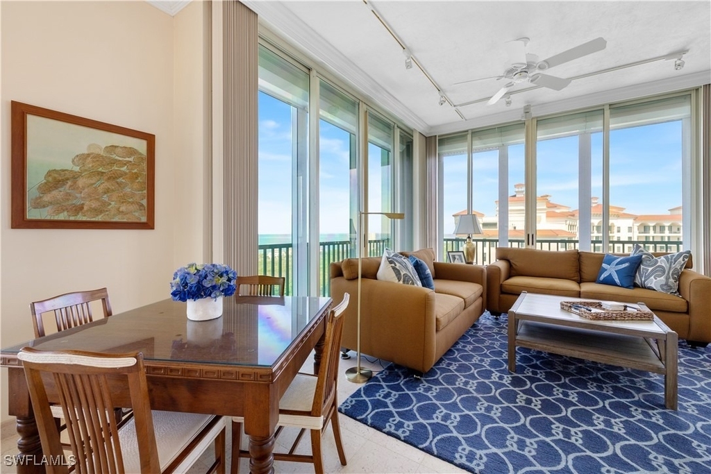 7515 Pelican Bay Boulevard - Photo 17