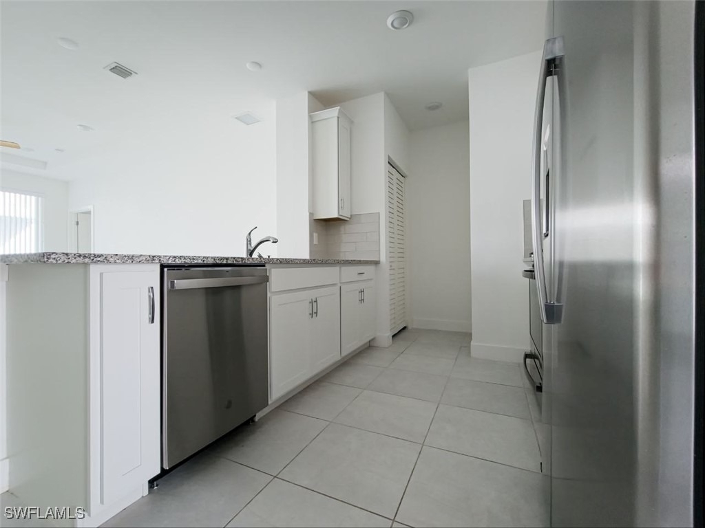 26331 Coco Cay Circle - Photo 2