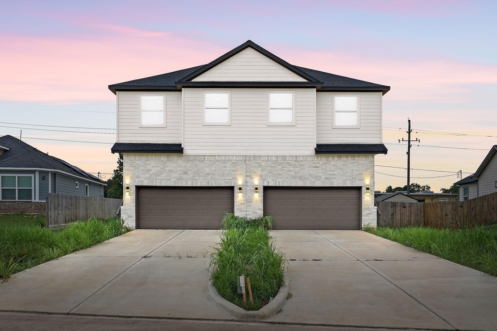 8 Donna Court - Photo 0