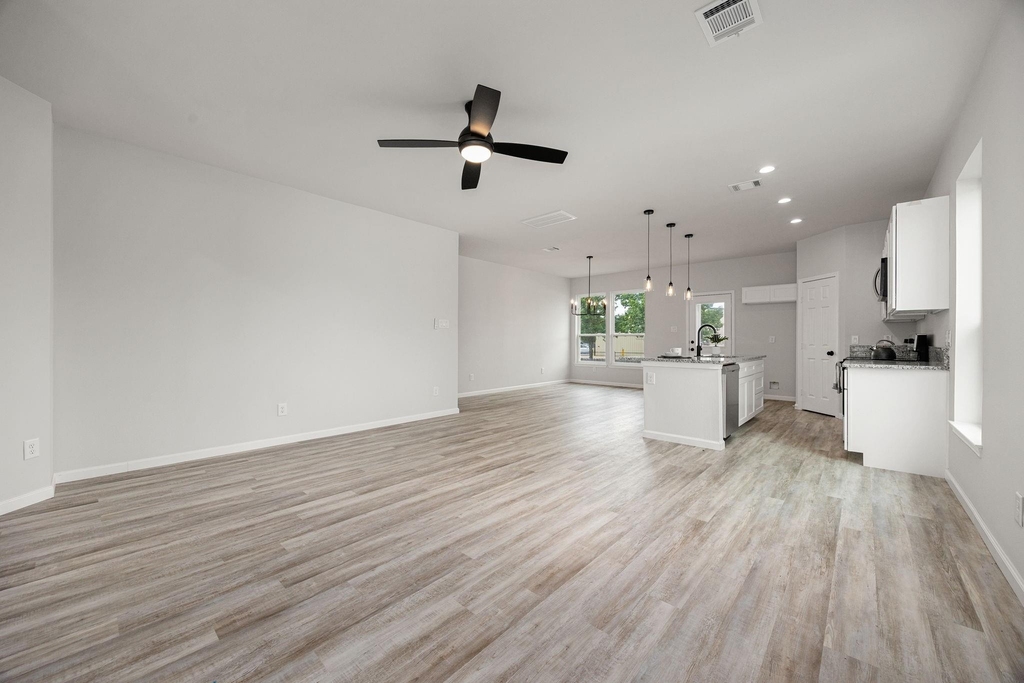 8 Donna Court - Photo 5