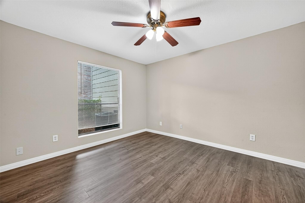 2110 Wilcrest Drive - Photo 26