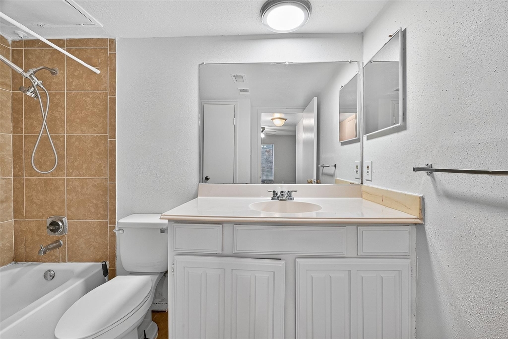 2110 Wilcrest Drive - Photo 17