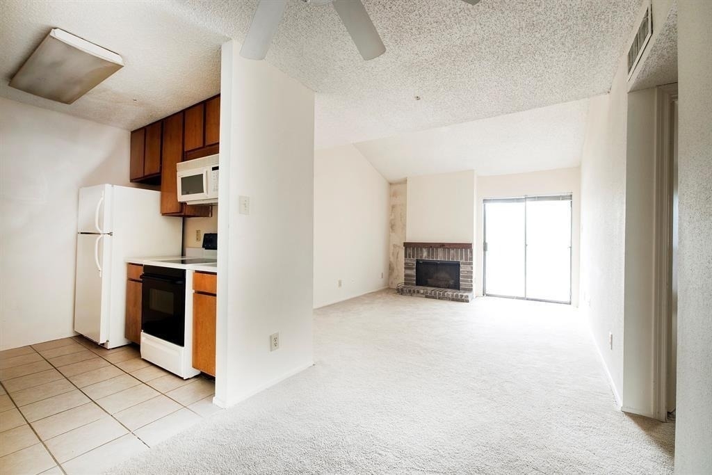 7900 N Stadium Drive - Photo 8