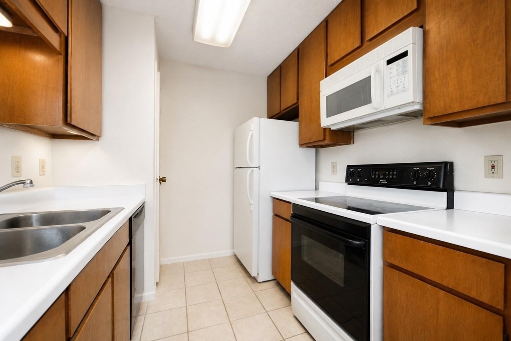 7900 N Stadium Drive - Photo 13