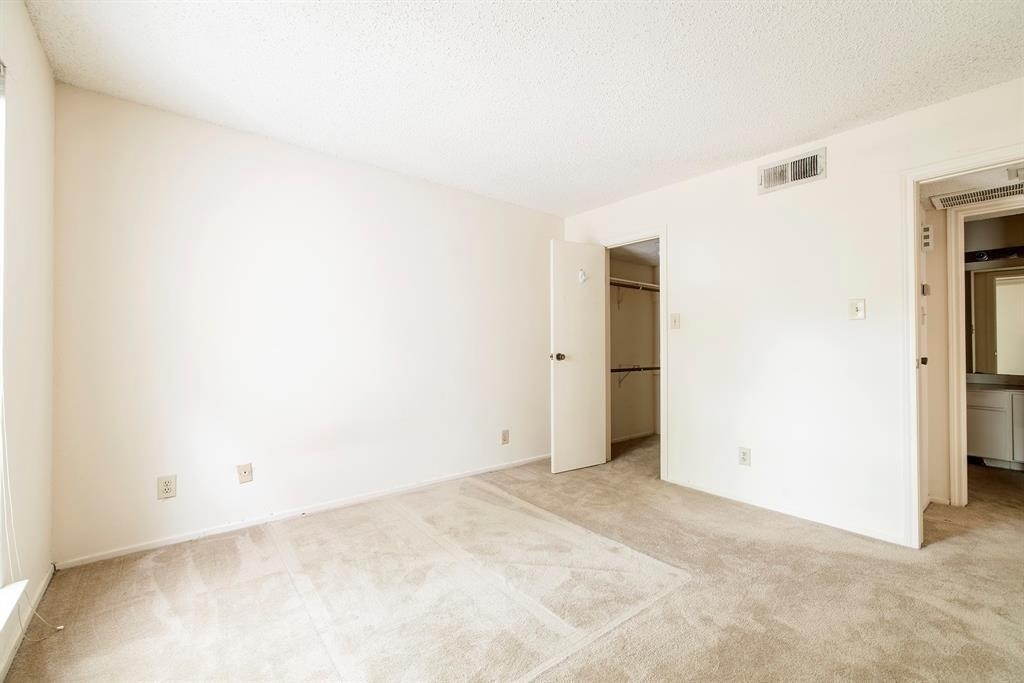 7900 N Stadium Drive - Photo 3
