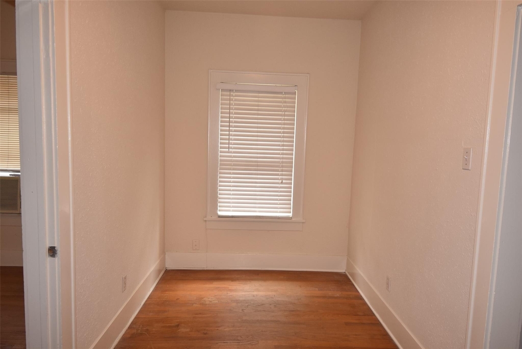 4618 Clay Street - Photo 6