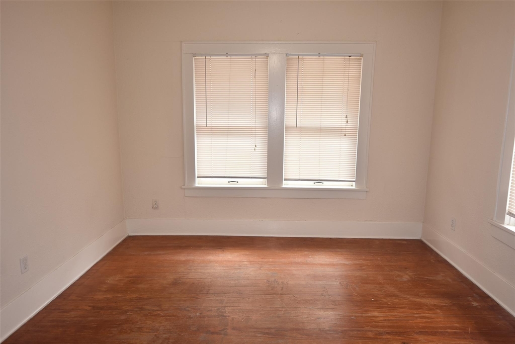 4618 Clay Street - Photo 18