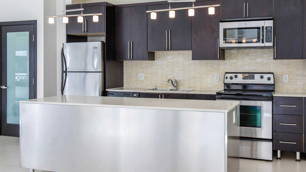 609 S. Grand Ave - Photo 5