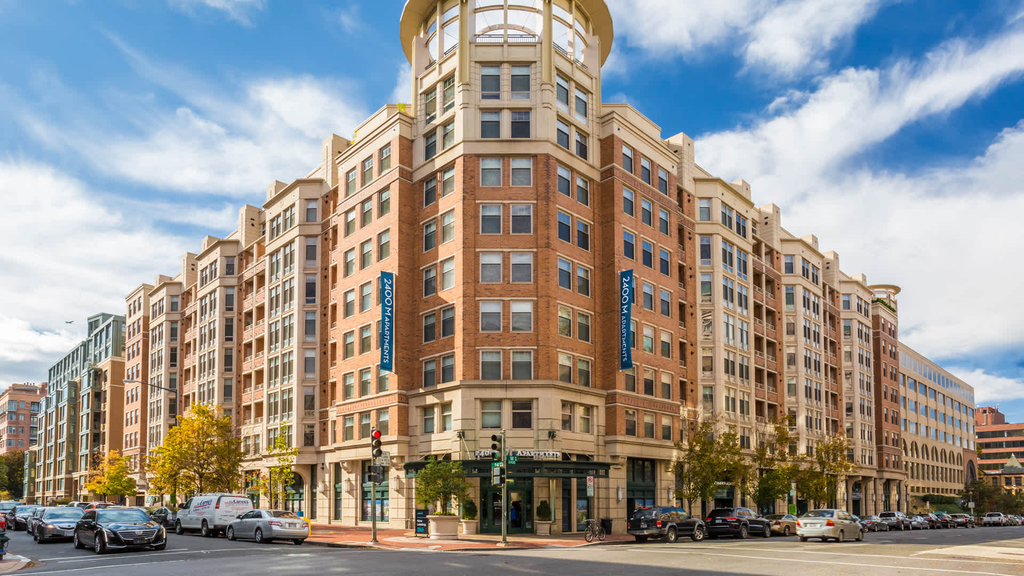 2400 M Street Nw - Photo 29