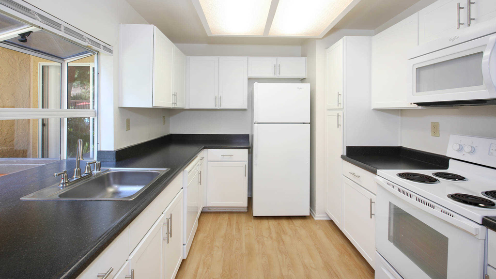 24922 Hidden Hills Road - Photo 4
