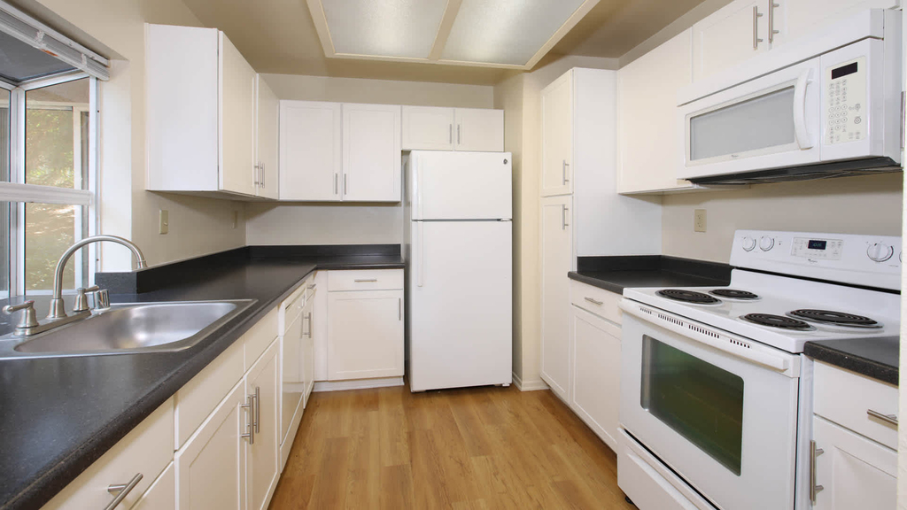 24922 Hidden Hills Road - Photo 6