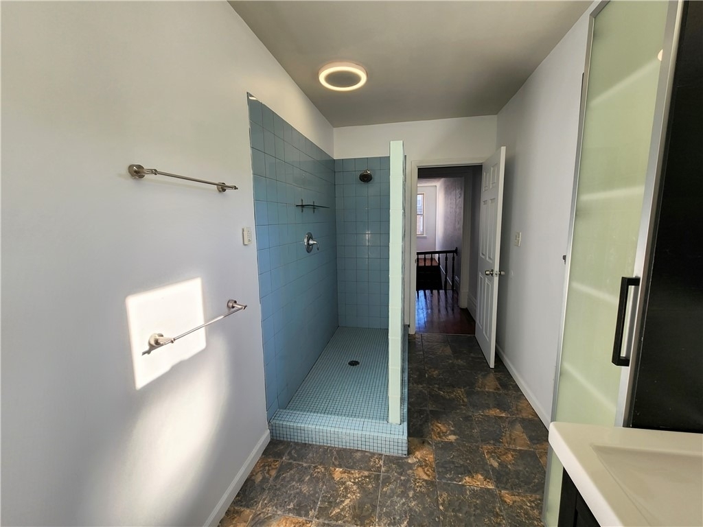 5330 Butler St - Photo 4