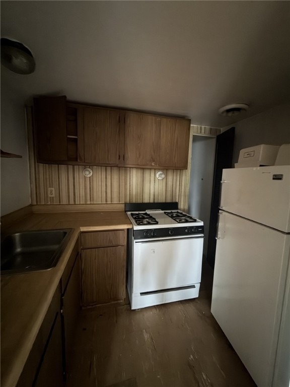5807 Bartlett St - Photo 11