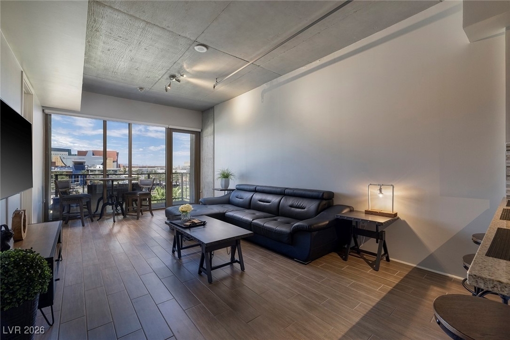 353 E Bonneville Avenue - Photo 35