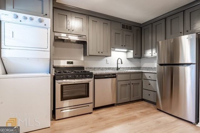 1135 Woodland Avenue Ne - Photo 4