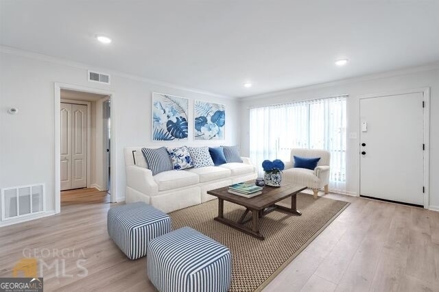 1135 Woodland Avenue Ne - Photo 3