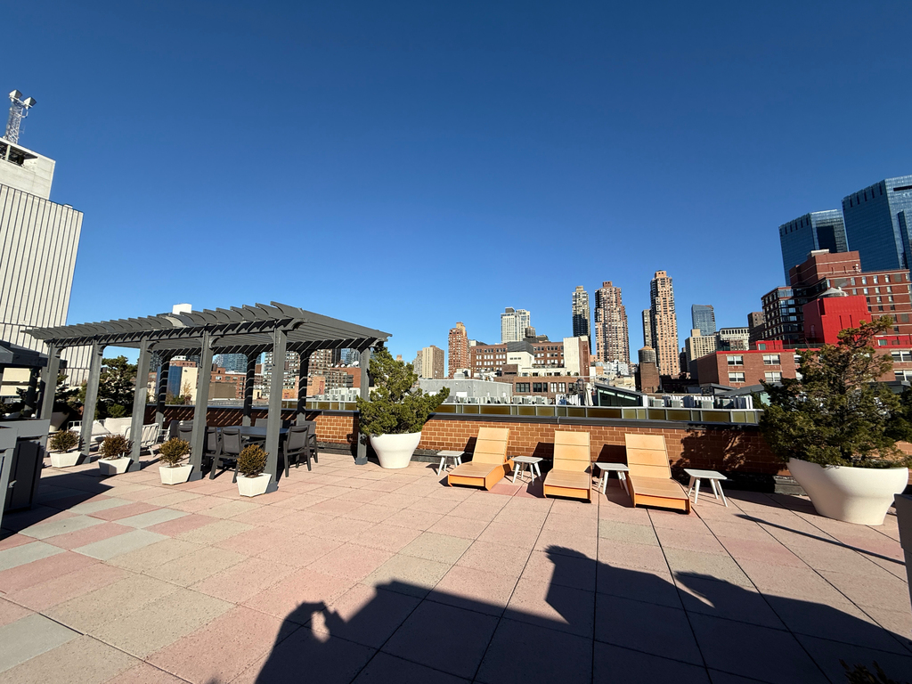 West 53rd Street - Photo 13