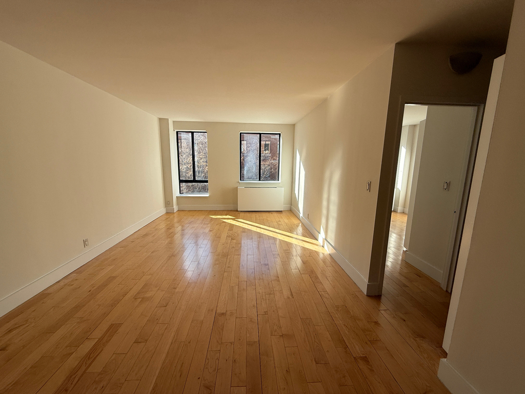 West 53rd Street - Photo 9