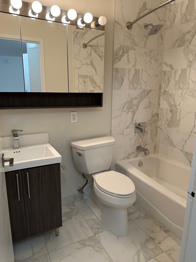 West 53rd Street - Photo 7