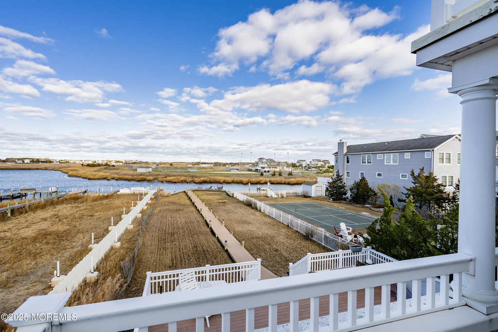 38 Ocean Avenue - Photo 3