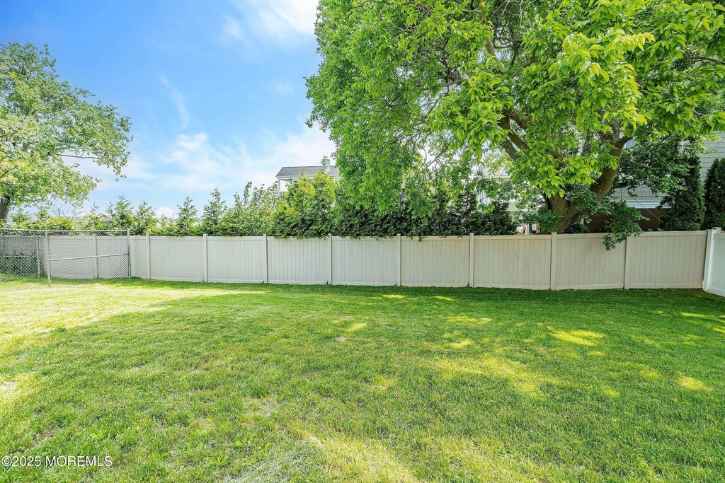 3 Grant Avenue - Photo 34