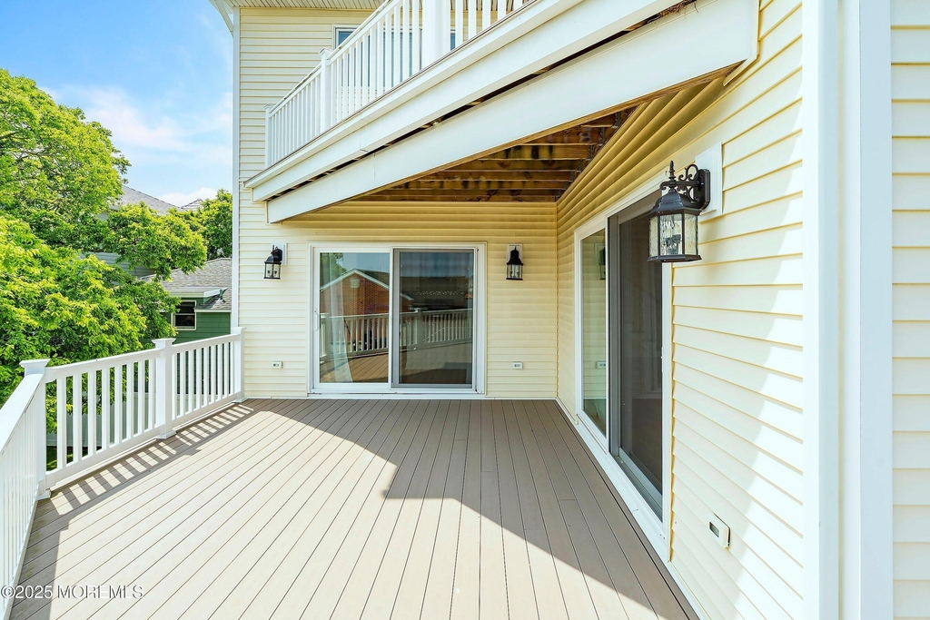 3 Grant Avenue - Photo 2