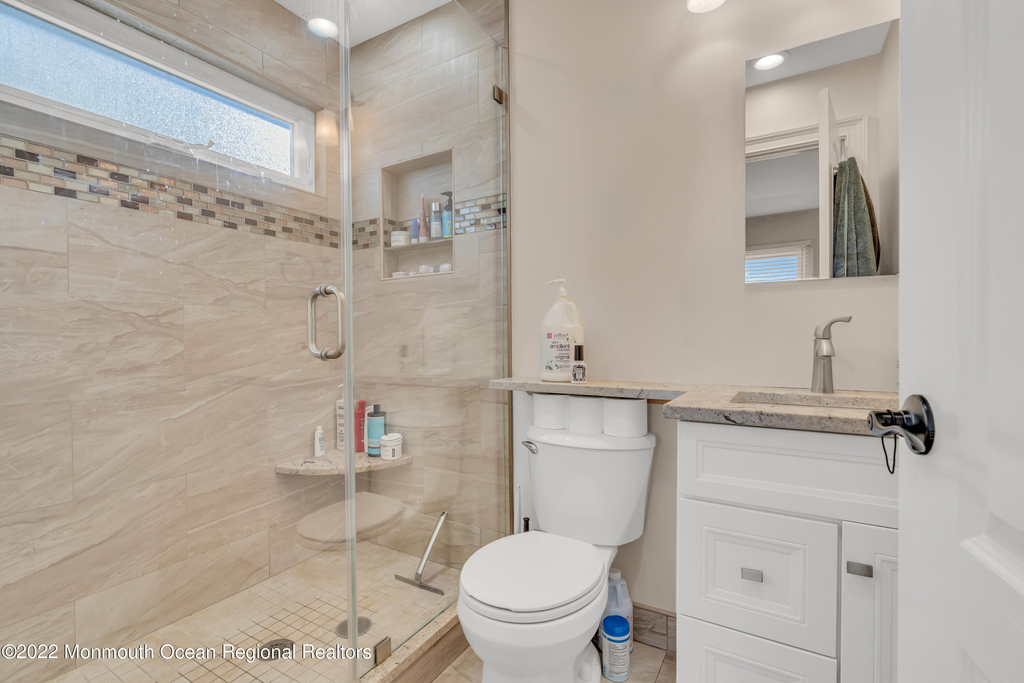 410 4th Avenue - Photo 15