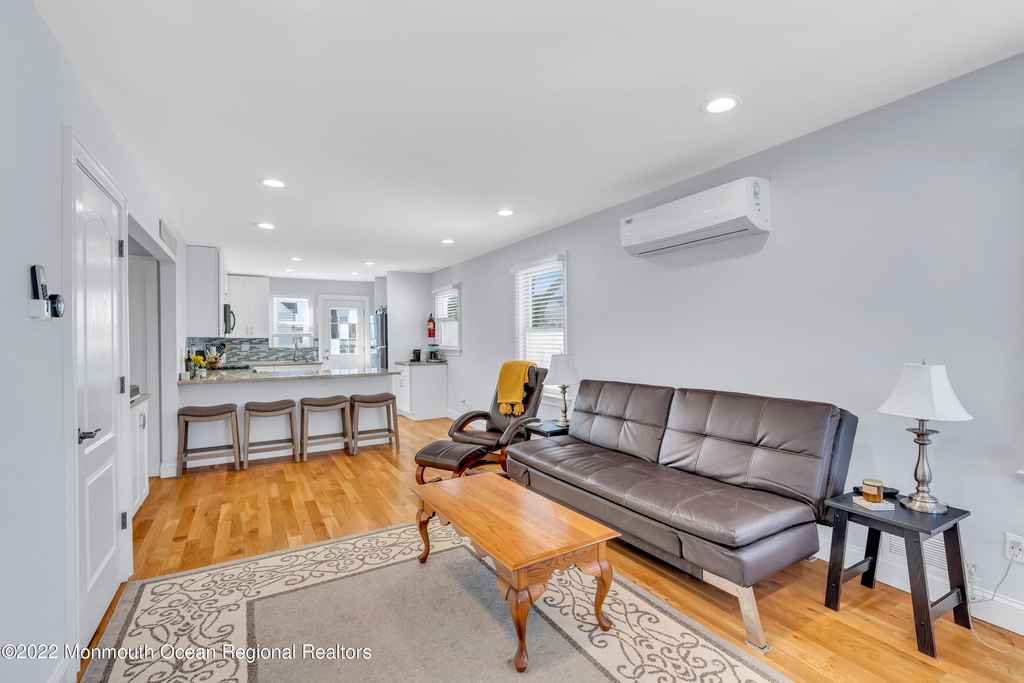410 4th Avenue - Photo 3