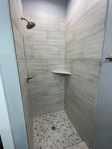 401 W Elm Street - Photo 8