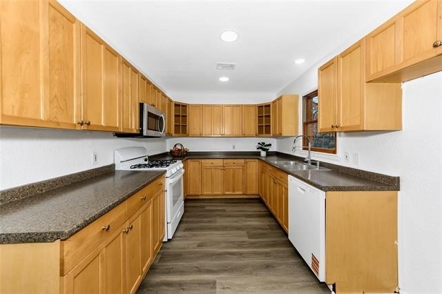 828 S Collins Street - Photo 11