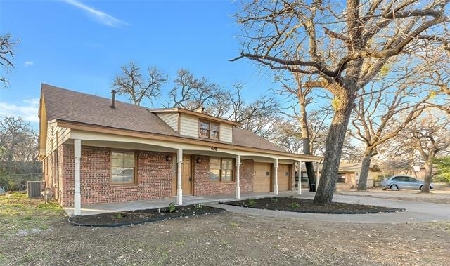 828 S Collins Street - Photo 0