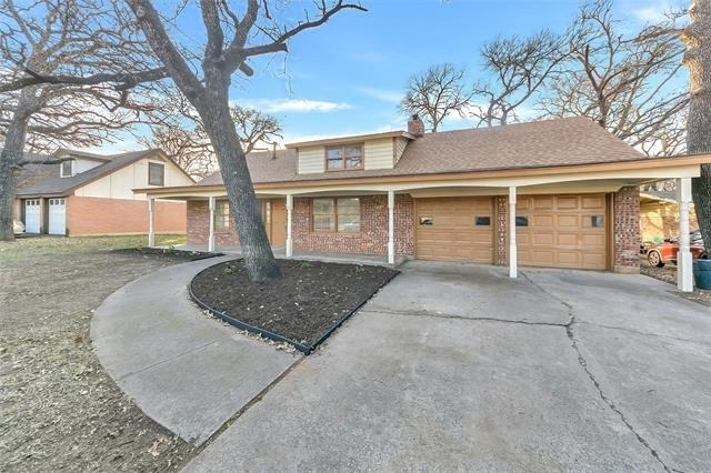 828 S Collins Street - Photo 2
