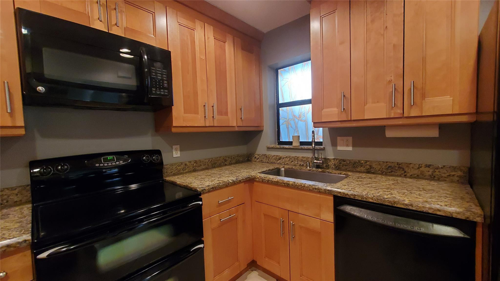 3831 Cocoplum Circle - Photo 10