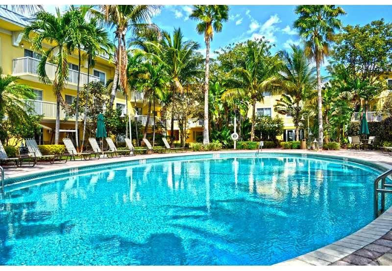 1515 E Broward Boulevard - Photo 0