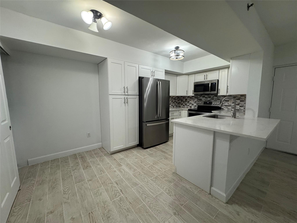5620 Nw 61st Street - Photo 2