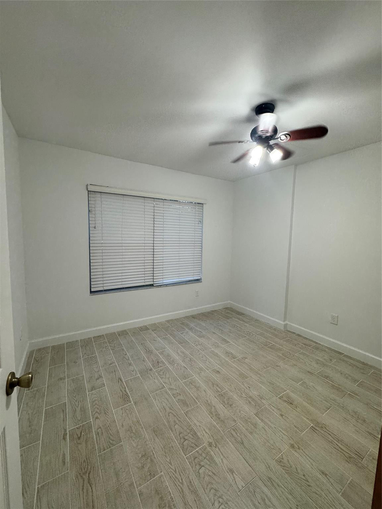 5620 Nw 61st Street - Photo 11