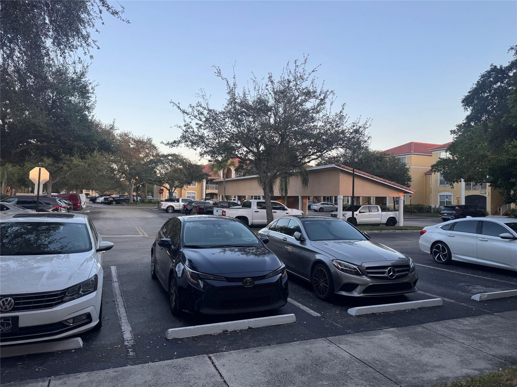 5620 Nw 61st Street - Photo 13