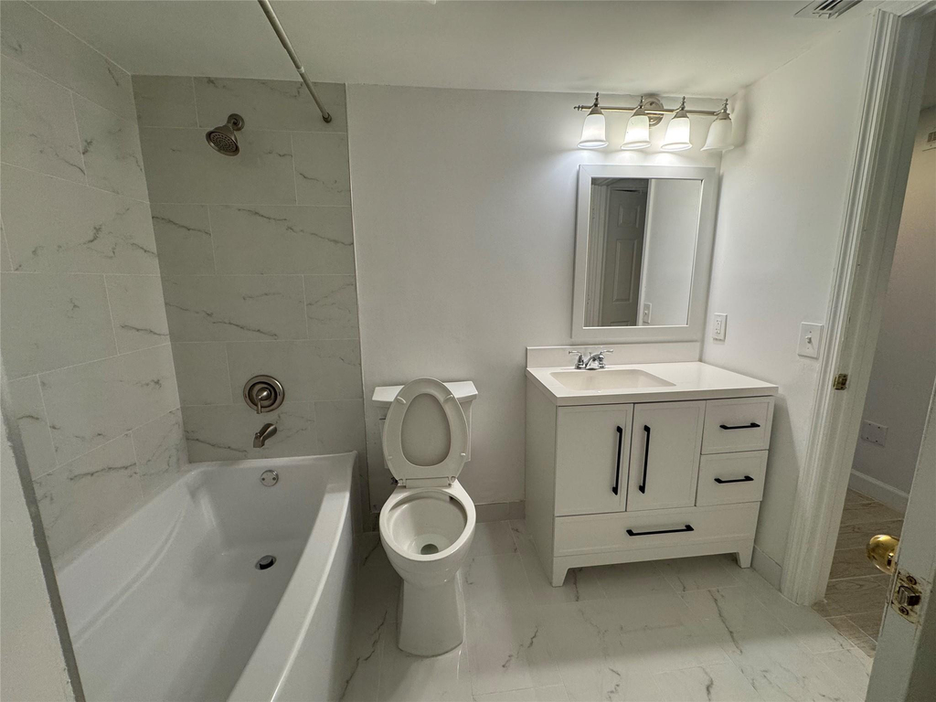 5620 Nw 61st Street - Photo 6