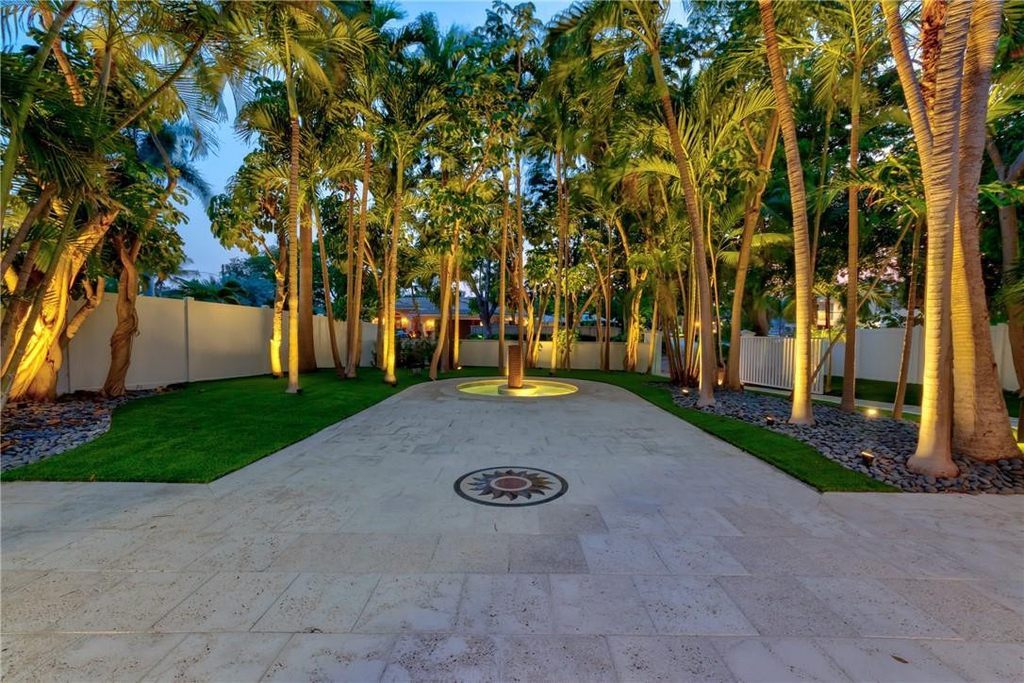 1800 Se Admirals Way - Photo 3