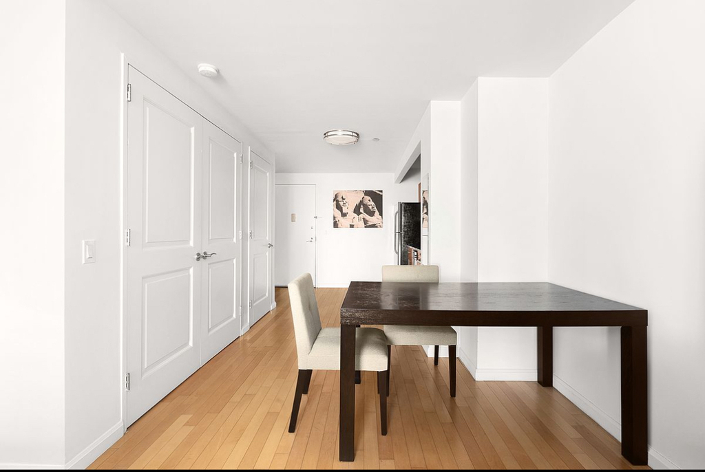 20 West Street - Photo 3