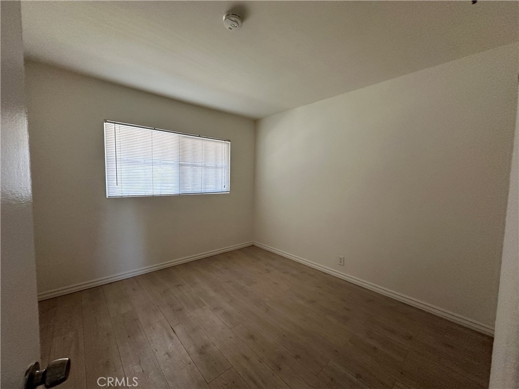 253 E Villa Street - Photo 3