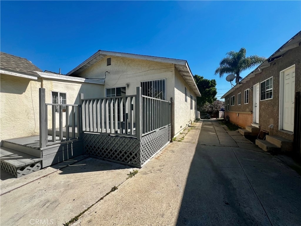 609 Camulos Street - Photo 11