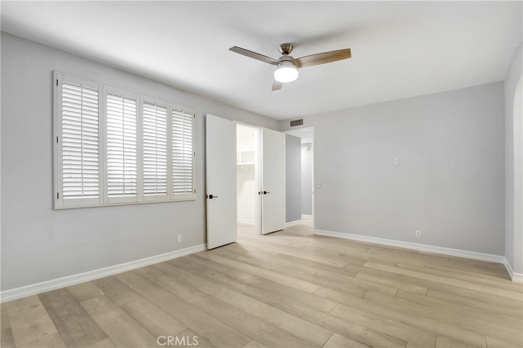 4949 Genesta Avenue - Photo 20