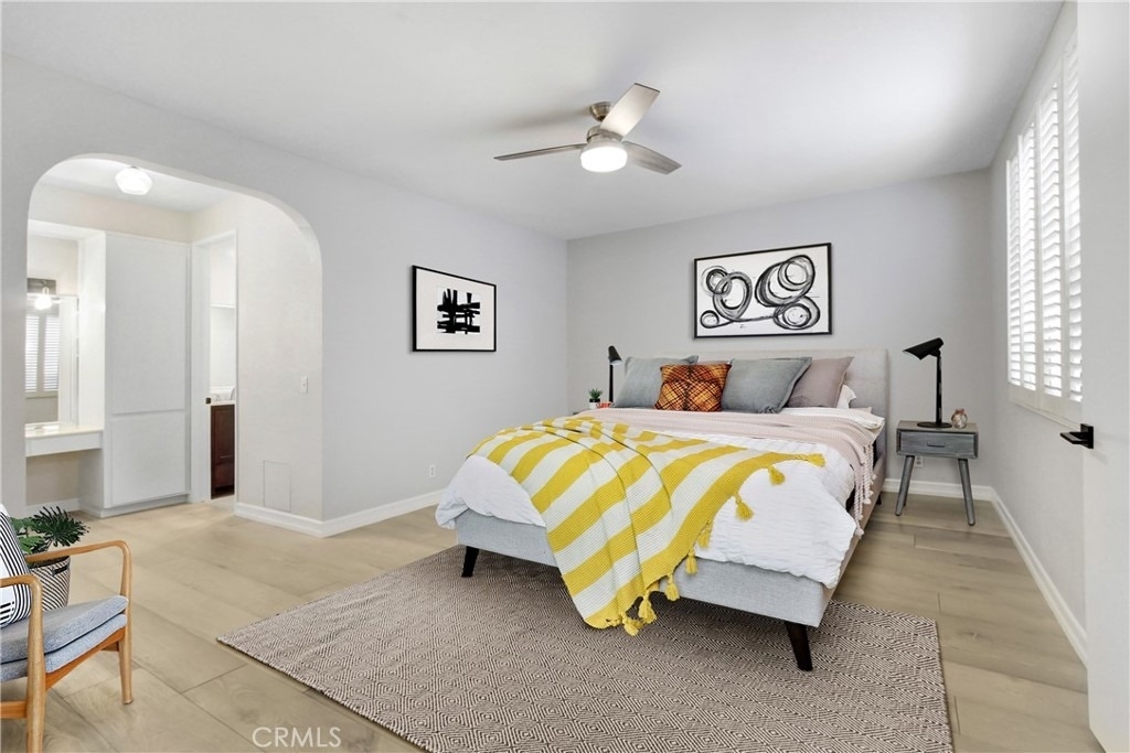 4949 Genesta Avenue - Photo 3