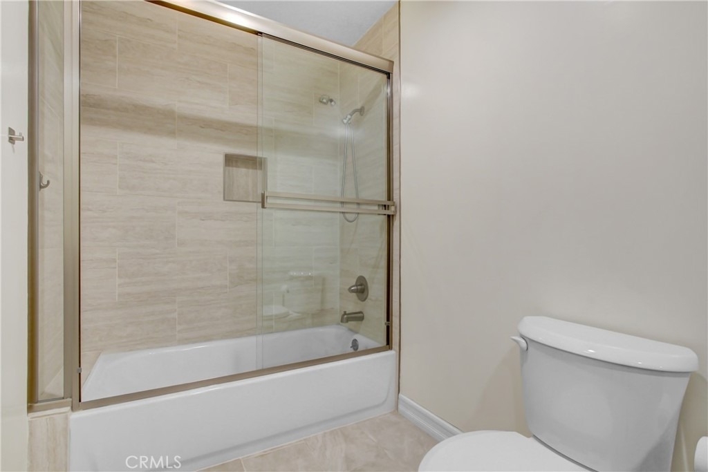 4949 Genesta Avenue - Photo 27