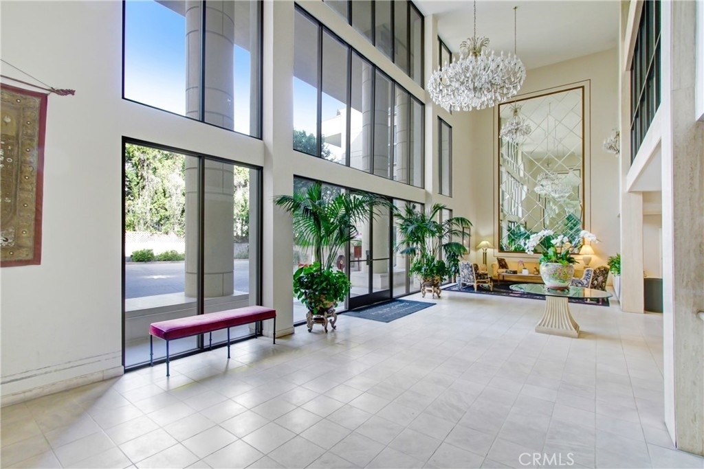 4949 Genesta Avenue - Photo 29