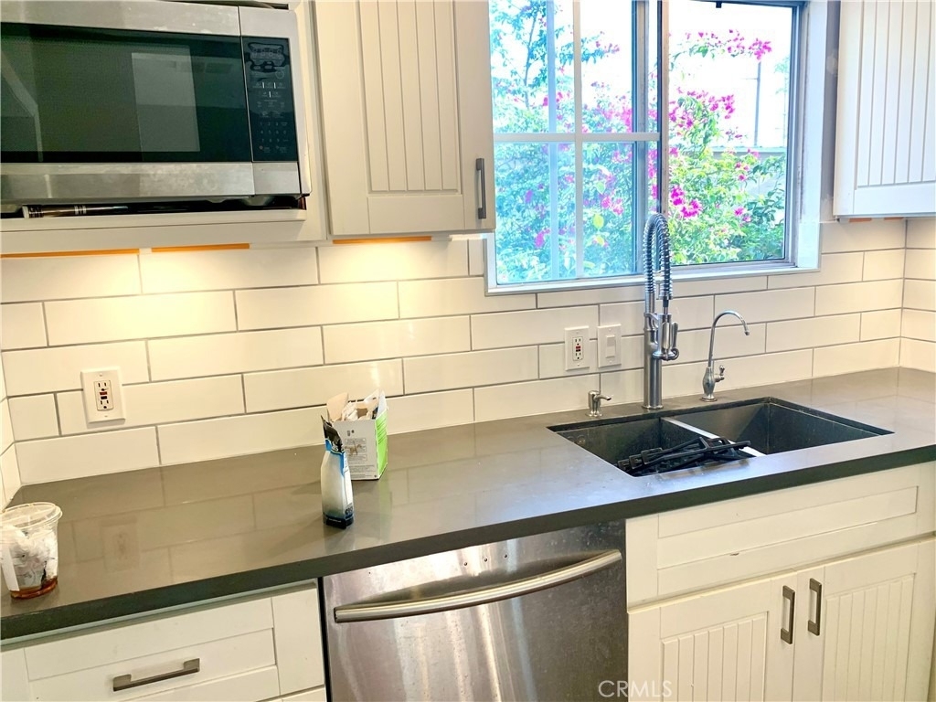 17229 Atkinson - Photo 4